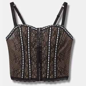 Torrid Black retro bombshell Lace corset size 2